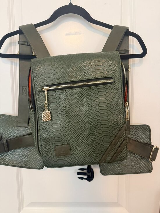 Tote & Carry Green Snakeskin Embossed 3-Piece Backpack Set